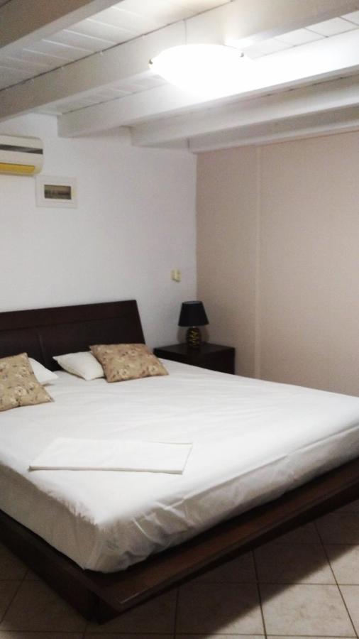 "Villa Kanavos" Apts 马塔拉 外观 照片
